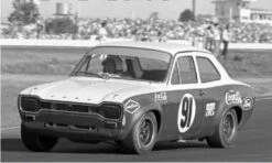 SCALEXTRIC C3672 FORD ESCORT - CALDER PARK