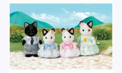 Sylvanian Families Tuxedo Cat Family SF5181