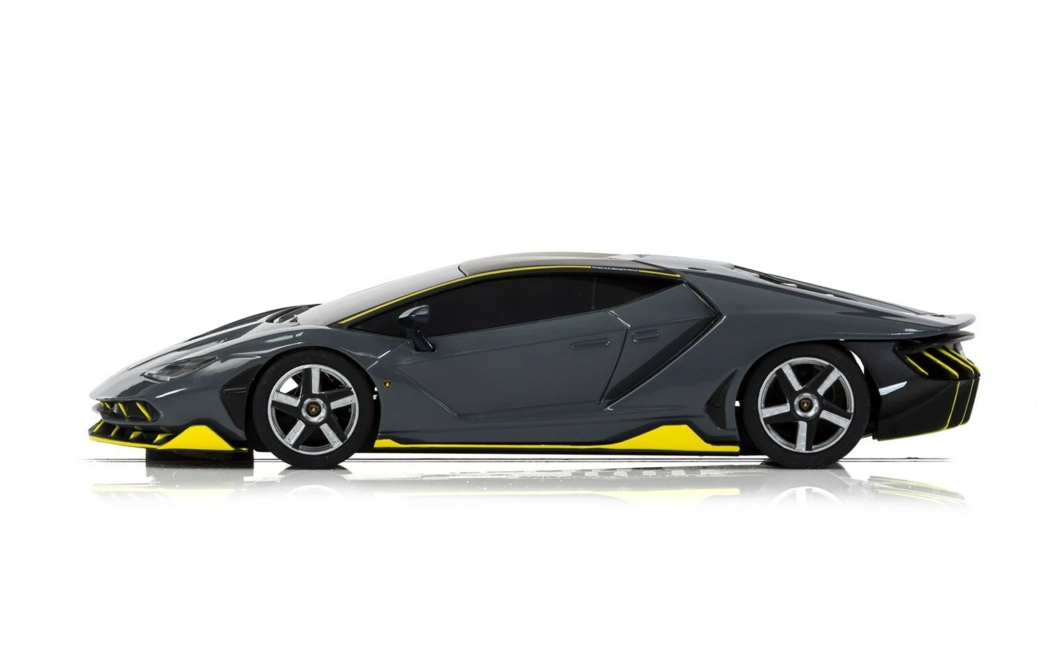 SCALEXTRIC C3961 LAMBORGHINI CENTANARIO - CARBON 4 SCALEXTRIC C3961 LAMBORGHINI CENTANARIO - CARBON - Image 2